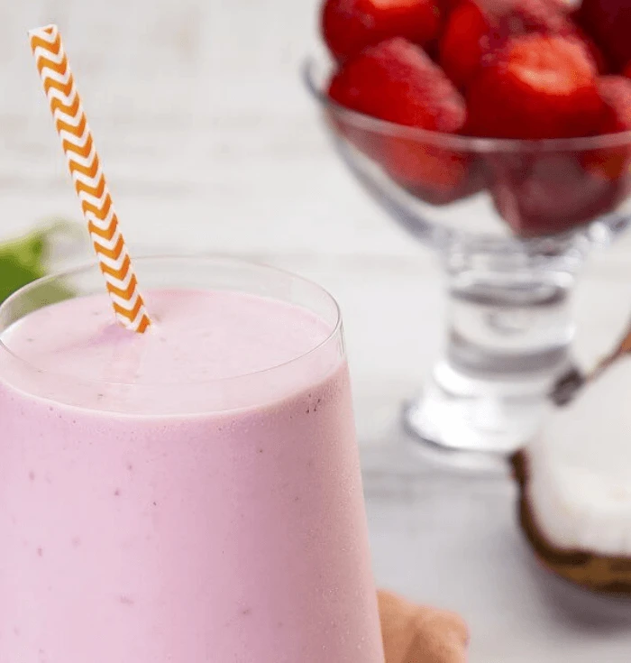 Milk-shake de Coco com Morango Zero Lactose