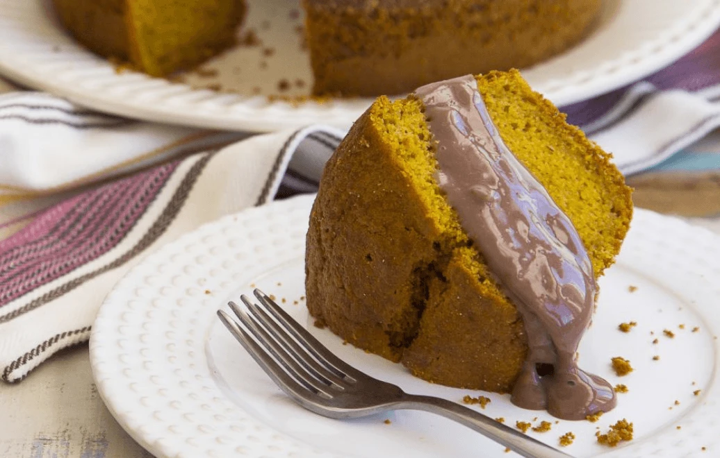Bolo de Cenoura com Chocolate